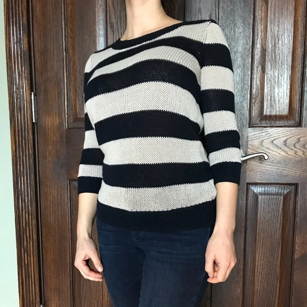 EUC J Crew Navy Cream Stripe Knit Sweater XXSβββββββ - Picture 2 of 8
